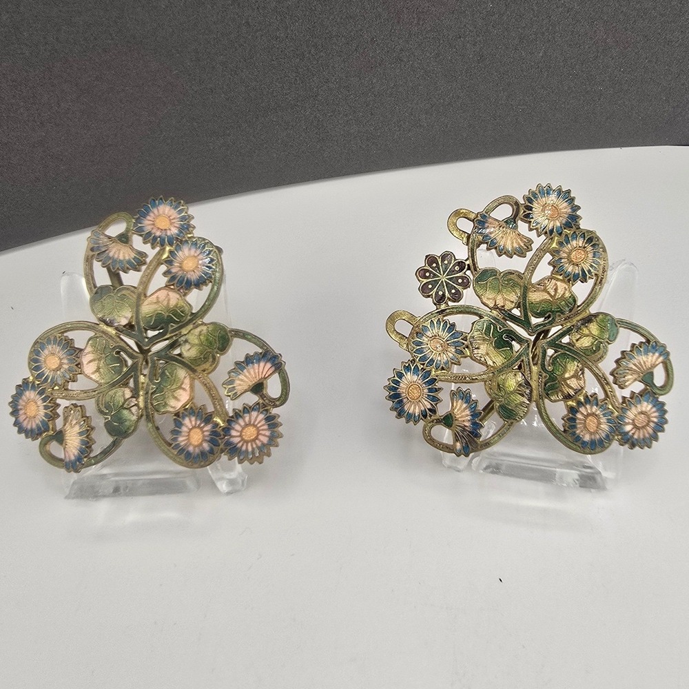 Vintage Estate Buckle Gold Tone Enamel Floral Daisy Guilloche 1.75in
